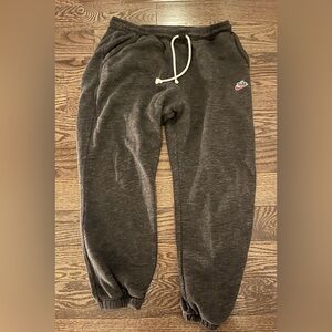 Nike Men's XL Charcoal Jogger Pants